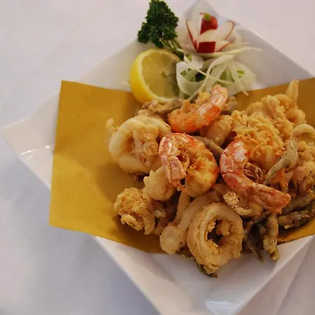 Corneliani * シルミオーネ