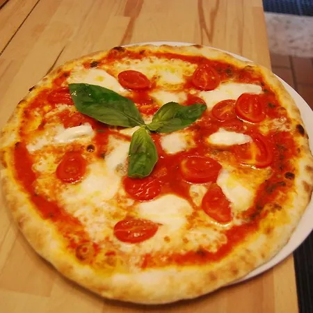 Corneliani * シルミオーネ